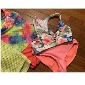 2 girls two-piece swimsuits with cover size 6/6x
